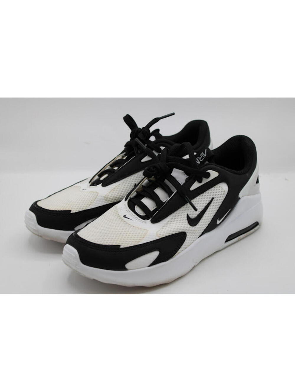 Nike Air Max Bolt Sneakers Black and White CU4152-101 Women's Size 9
